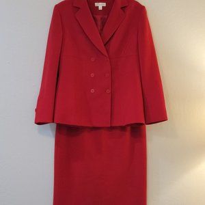 Double breasted Skirt suit